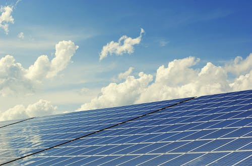Groupe electrogene solaire pour alimenter une maison : devenez autonome en energie verte